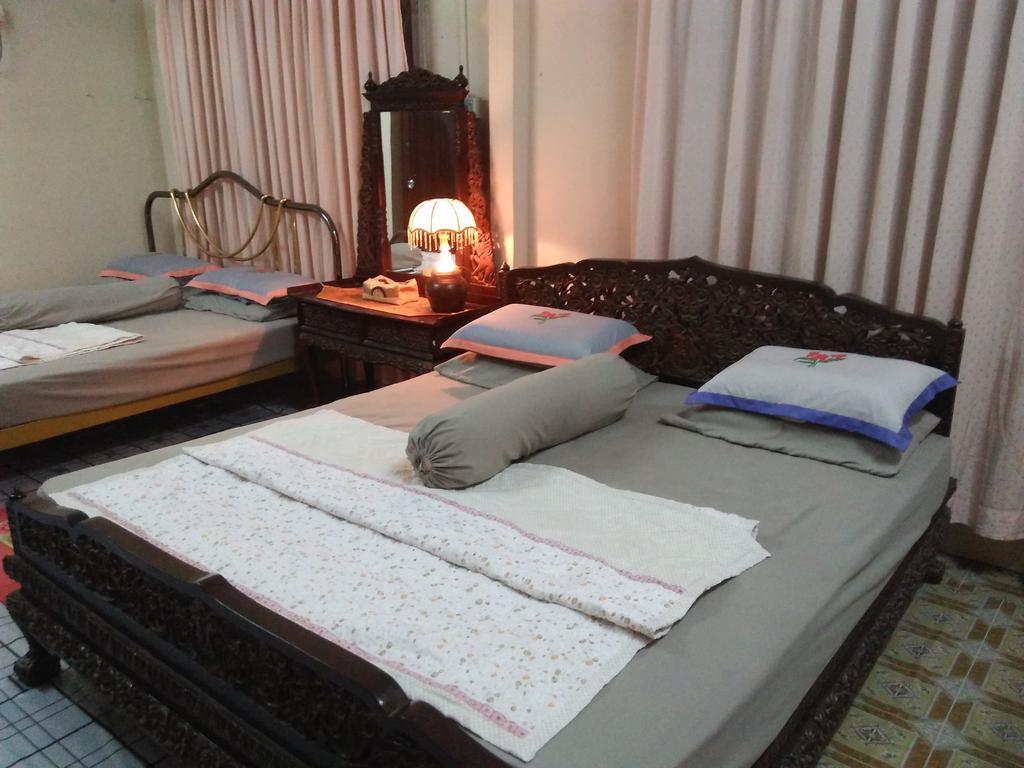 Teratak Ibunda Guest House Kota Bharu Ngoại thất bức ảnh