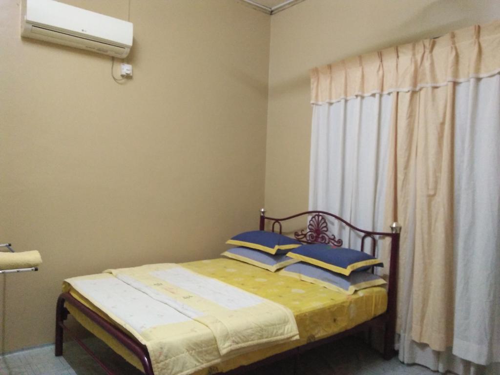Teratak Ibunda Guest House Kota Bharu Ngoại thất bức ảnh