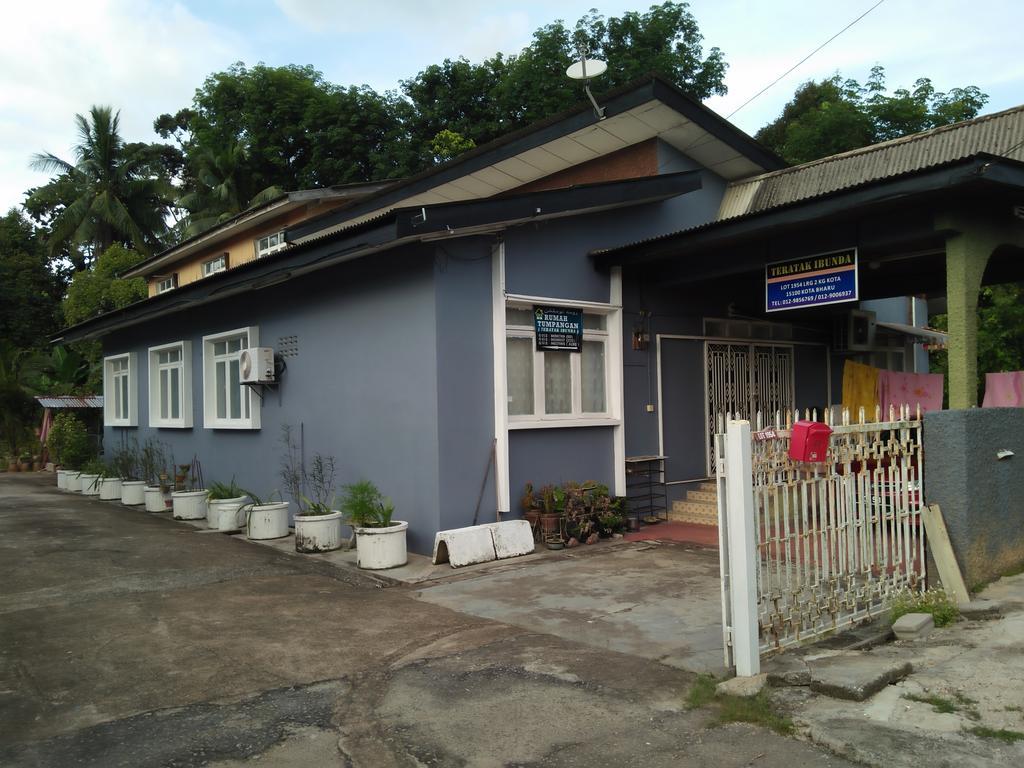 Teratak Ibunda Guest House Kota Bharu Ngoại thất bức ảnh