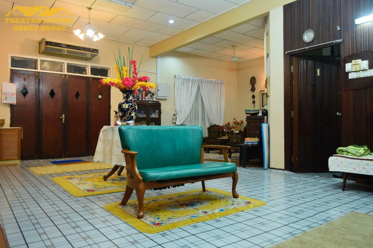 Teratak Ibunda Guest House Kota Bharu Ngoại thất bức ảnh